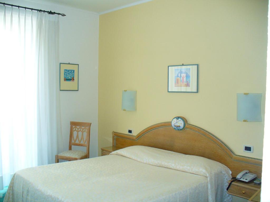 Hotel La Marticana Ischia Oda fotoğraf